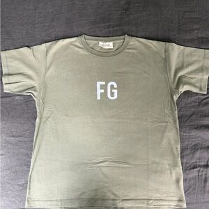 Fear of God 6th Sixth Collection FG Logo T-Shirt Olive Green Size S